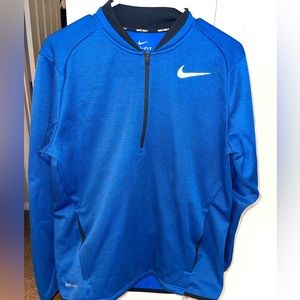 Nike Golf Dri Fit Quarter Zip size Medium‎ Pullover with Zippered Pockets